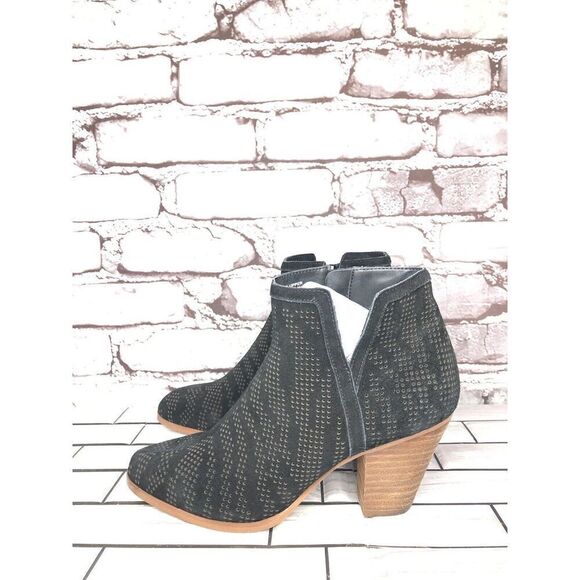 Violet & Red Jensen Black Suede Perforated Ankle Boots Block Heels Women Sz 6M - Picture 10 of 16